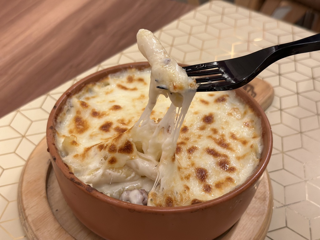 باستا سجق صوص جبنة